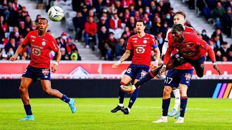 开云平台中国转会期法甲焦点战；波尔图外线爆发；压力陡增；细节决定成败(波尔图对法伦斯直播)